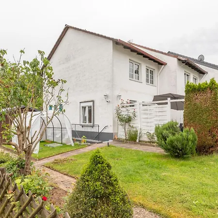 Family-friedndly With Large Garden &bbq Grill *