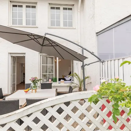 Family-friedndly With Large Garden &bbq Grill Holiday home Dreieich