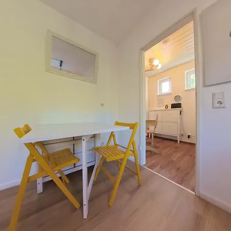 Family-friedndly With Large Garden &bbq Grill *