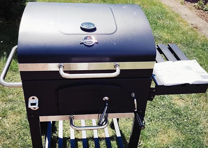 Family-friedndly With Large Garden &bbq Grill